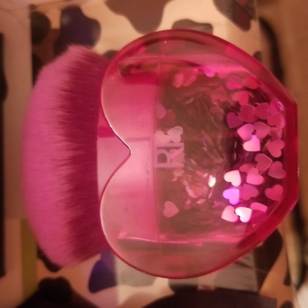 Make up brush
